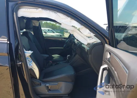 2022 Volkswagen Tiguan 2.0T Se R-Line Black z USA, uszkodzony, nr VIN 3VVCB7AX0NM058630